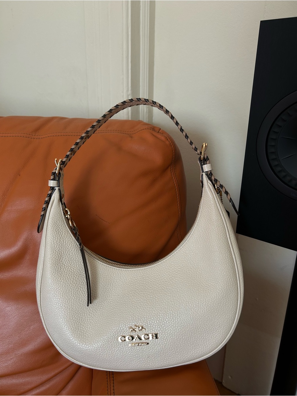 Coach Bailey Hobo - Pebbled Leather in Chalk